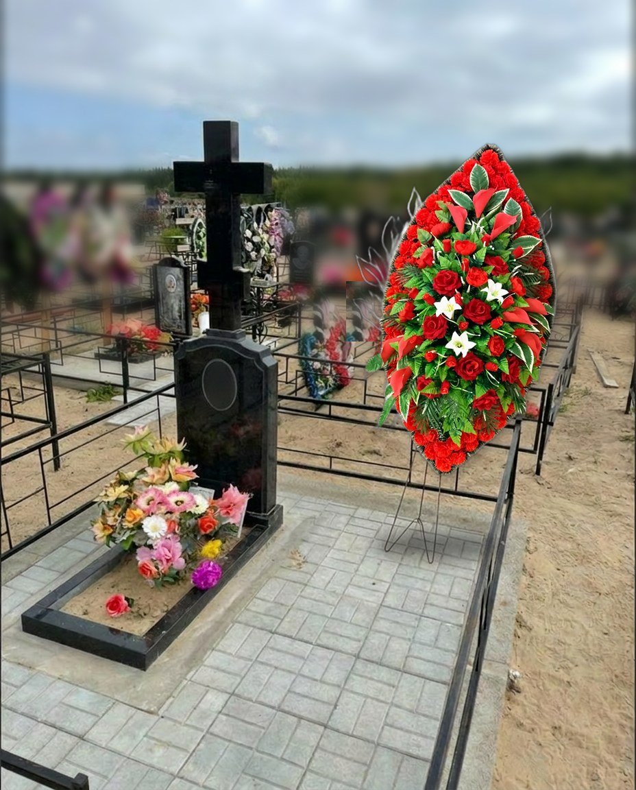 Венок на участке